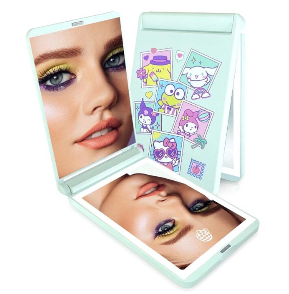 Impressions Vanity Hello Kitty and Friends Vacay Touchup 2.0 LED Compact Mirror